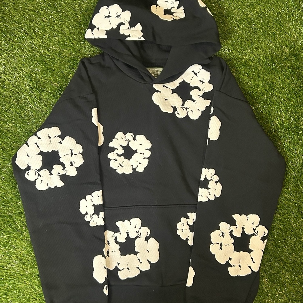 Denis hoodie